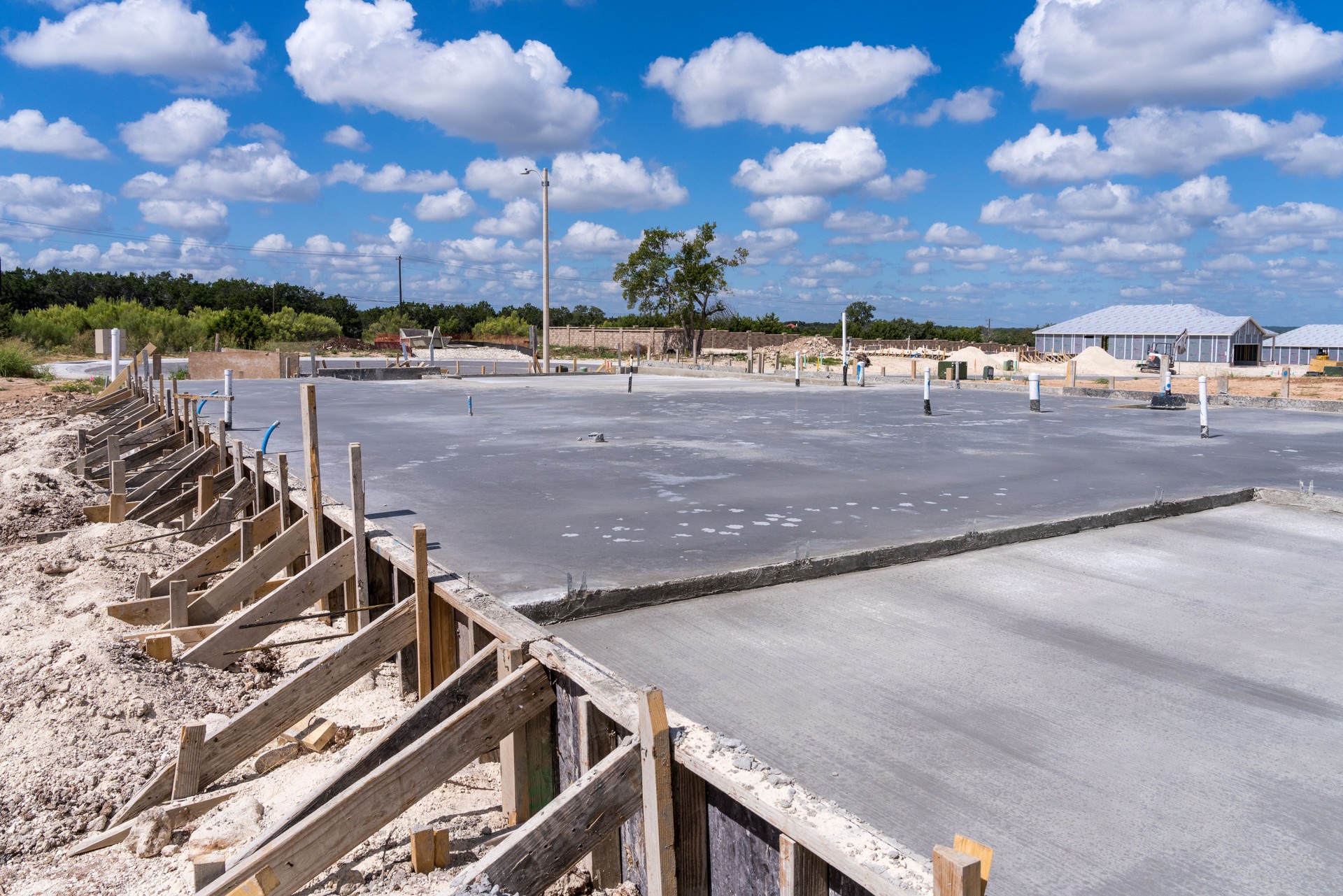 Drying smooth oncrete for slab foundation in Texas